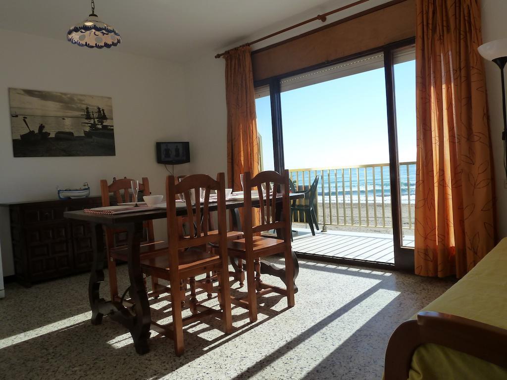 Villa Service - Apartamentos Aransol El Vendrell Room photo